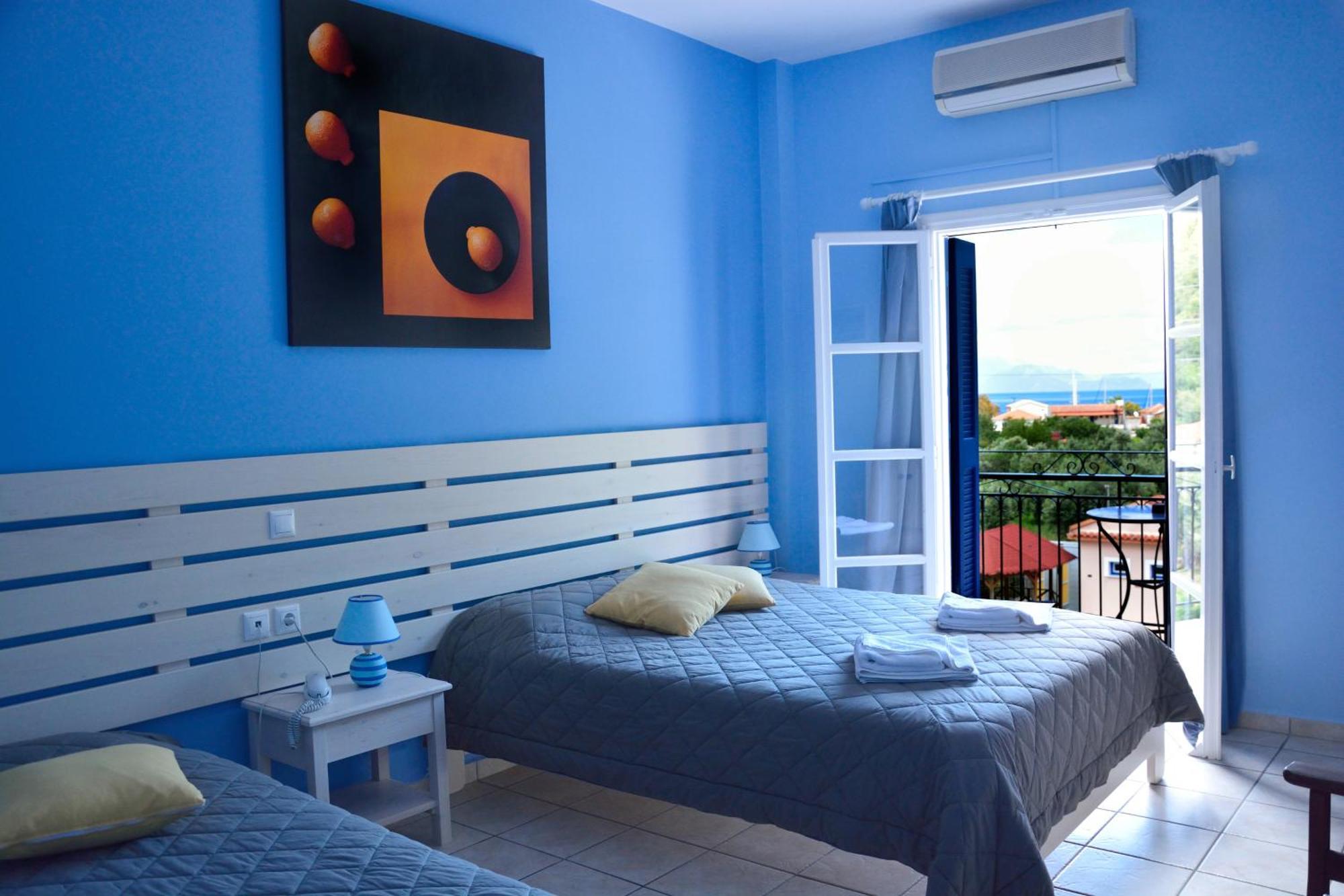 Hotel Nostos Frikes Екстер'єр фото