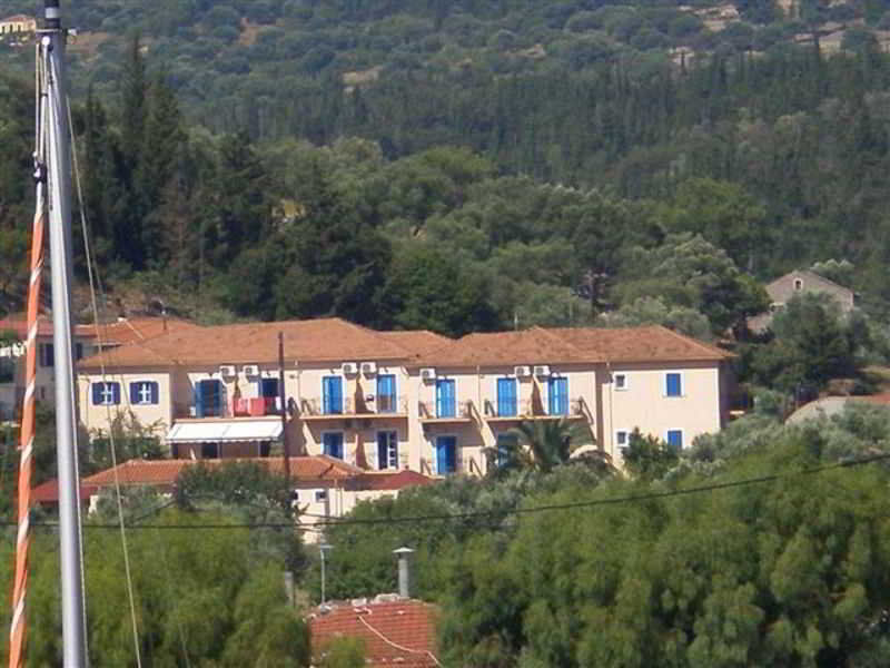 Hotel Nostos Frikes Екстер'єр фото
