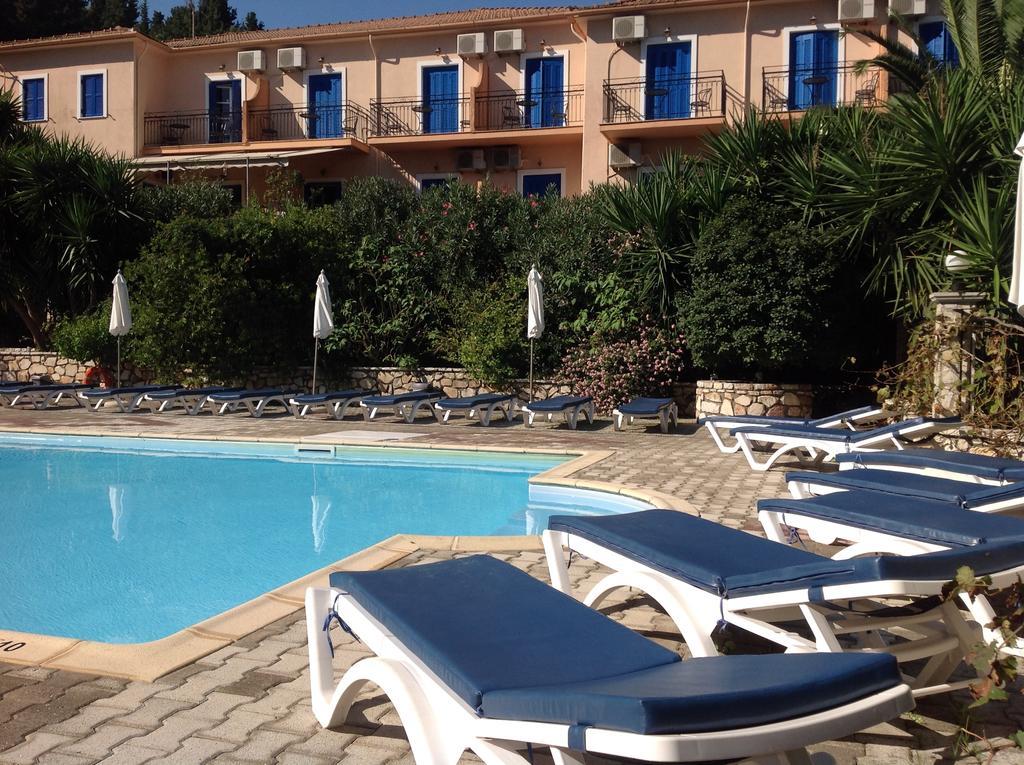 Hotel Nostos Frikes Екстер'єр фото