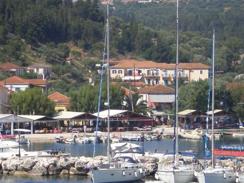 Hotel Nostos Frikes Екстер'єр фото