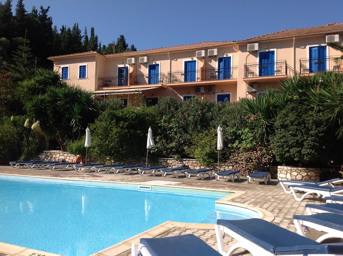 Hotel Nostos Frikes Екстер'єр фото